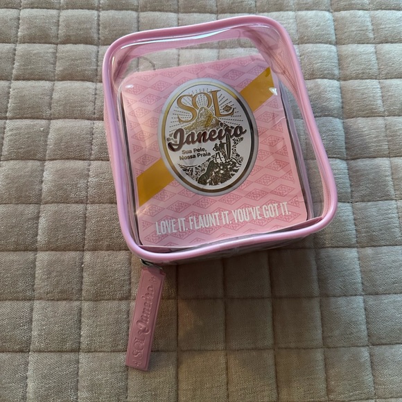 New 💕Clear case Sol de Janeiro - Picture 5 of 7